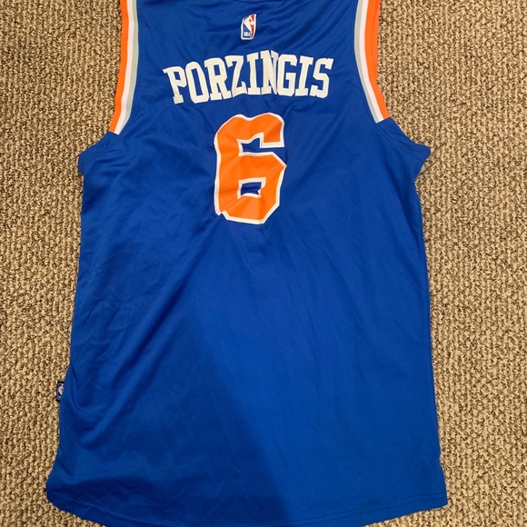 New York Knicks #6 Porzingis - Picture 2 of 2